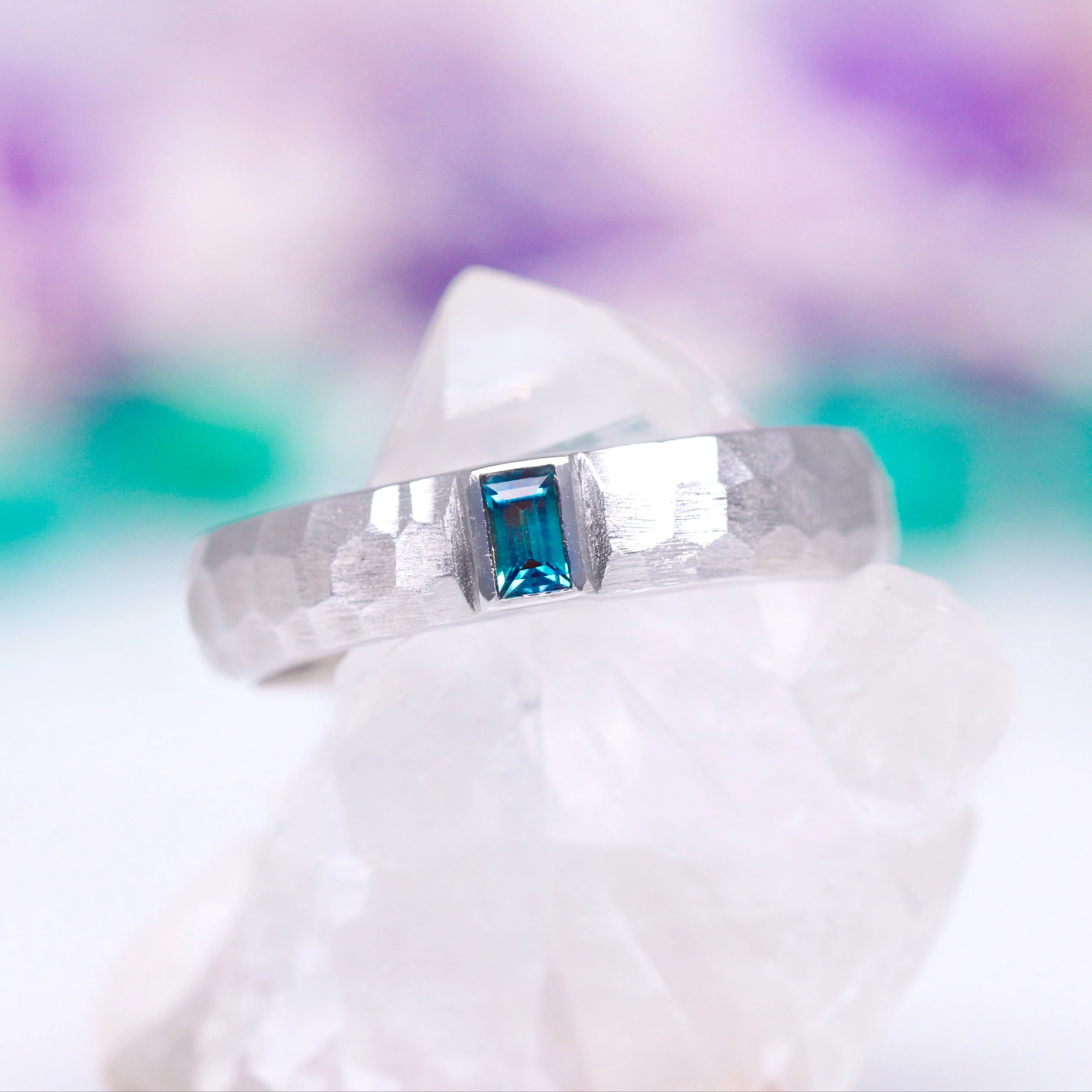 Alexandrite Hammered Wedding Band in Sterling Silver (5.5mm) - Image 3