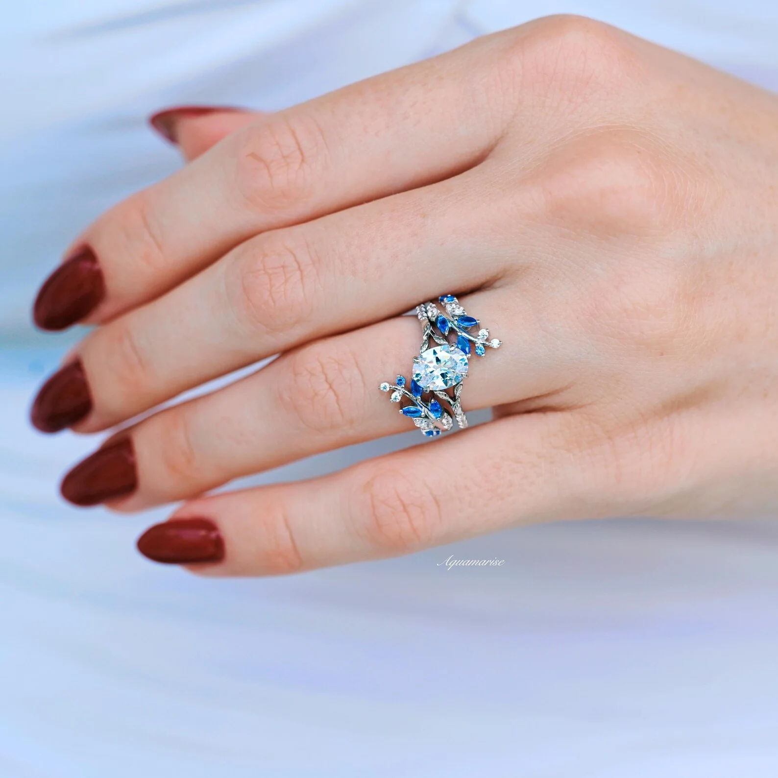 Oval Cut Lab-Grown Diamond Leaf Engagement Ring in 14K White Gold (IGI Certified) - Image 3