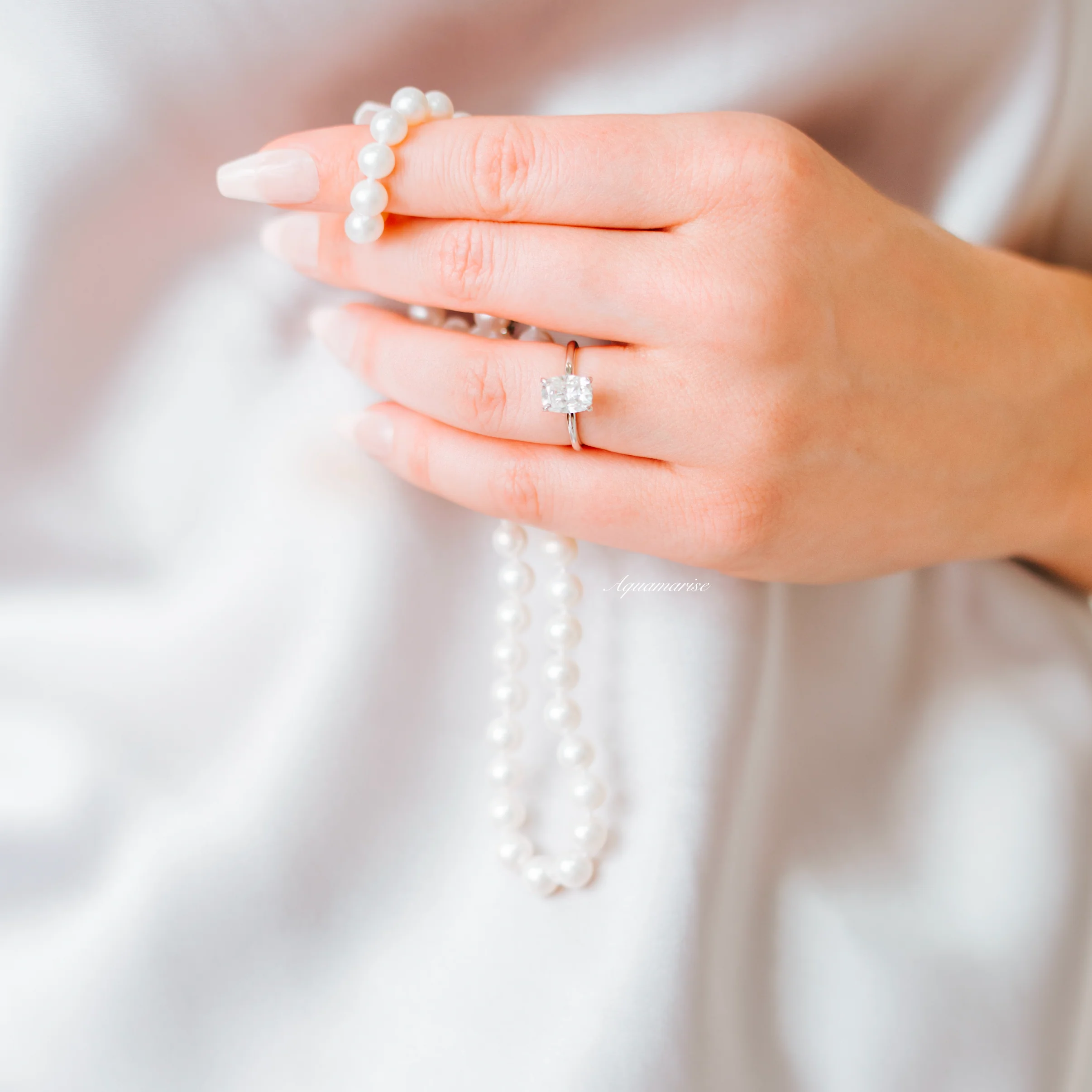 Elongated Cushion Cut Lab-Grown Diamond Engagement Ring in Solid 14K Yellow Gold (IGI Certified) - Image 3