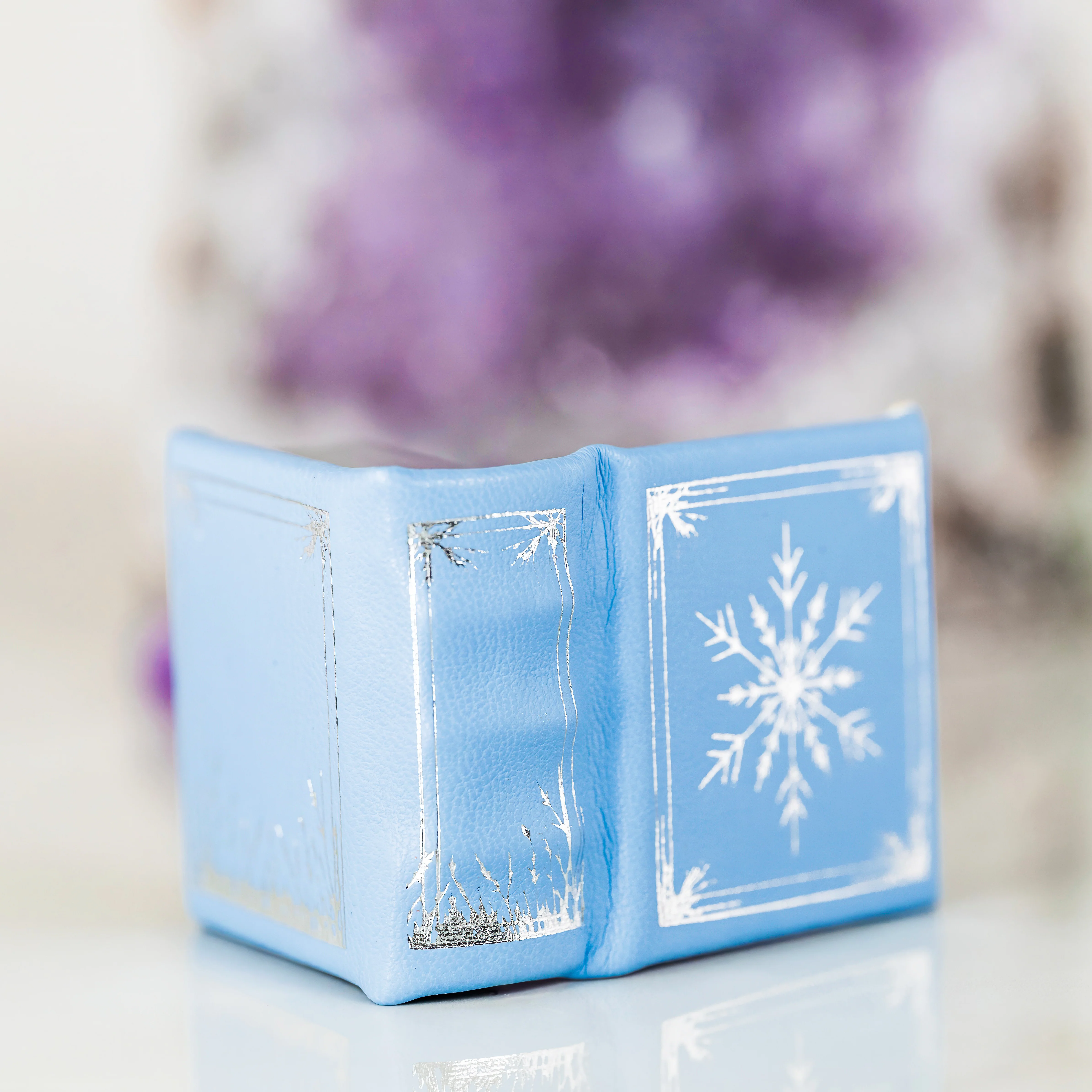 Winter Court Leather Book Ring Box – Frost Sky Edition (Small) - Image 3